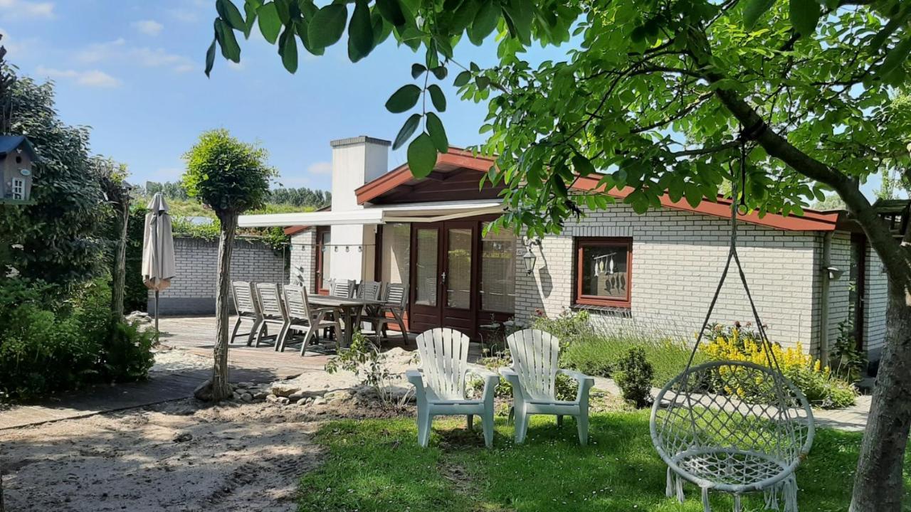 Bungalow De Pluumpot Scherpenisse Экстерьер фото